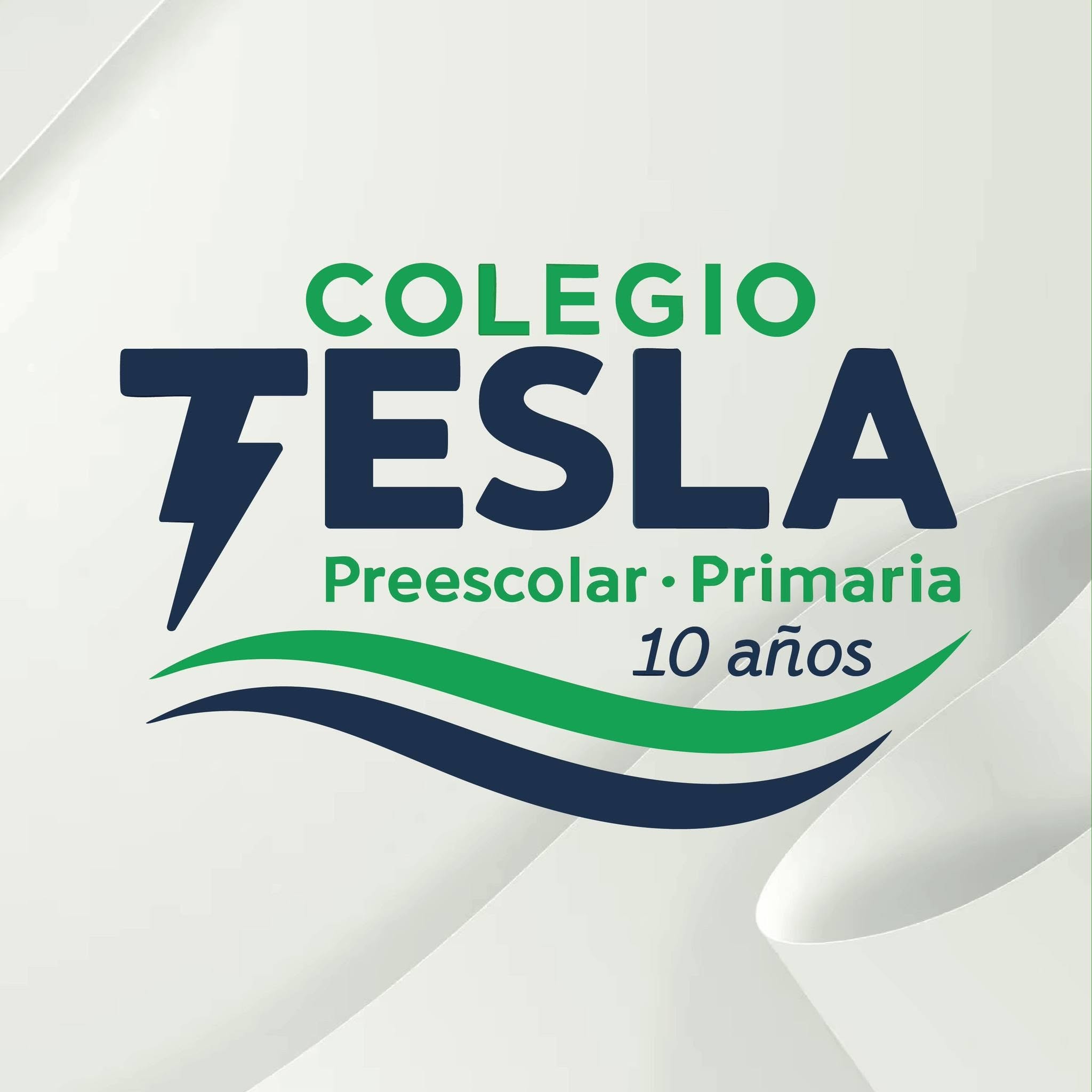 Logotipo de Colegio Tesla